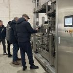 熱烈歡迎國外客戶來本公司考察二次打包設備